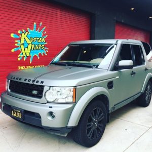 Land Rover Wrapped in Avery Dennison SW Matte Anthracite Metallic Vinyl